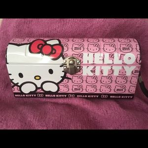 Hello Kitty tin box #hellokitty